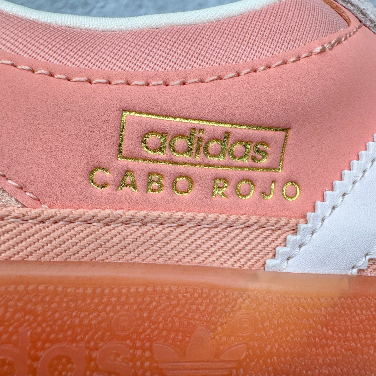 ＃神版 Bad Bunny x AD Gazelle Indoor Trainers 坏痞兔联名羚羊内训