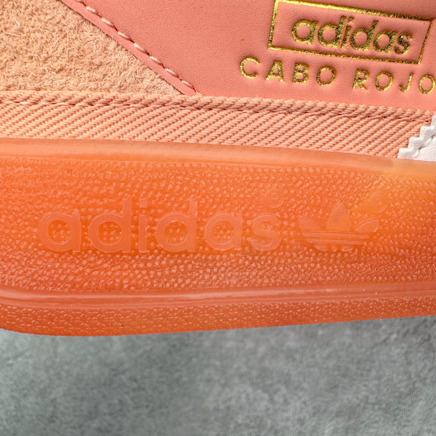 ＃神版 Bad Bunny x AD Gazelle Indoor Trainers 坏痞兔联名羚羊内训