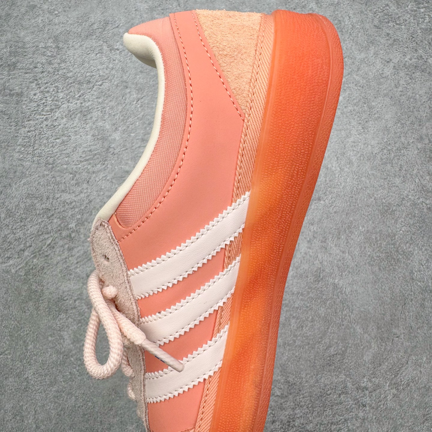 ＃神版 Bad Bunny x AD Gazelle Indoor Trainers 坏痞兔联名羚羊内训