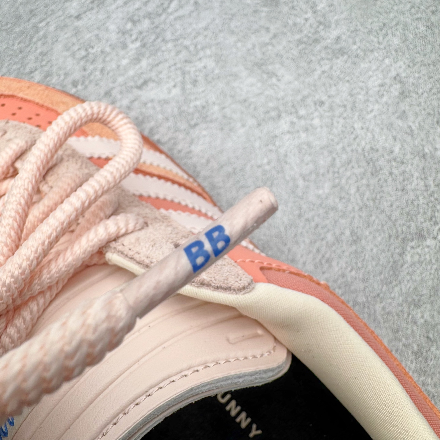 ＃神版 Bad Bunny x AD Gazelle Indoor Trainers 坏痞兔联名羚羊内训