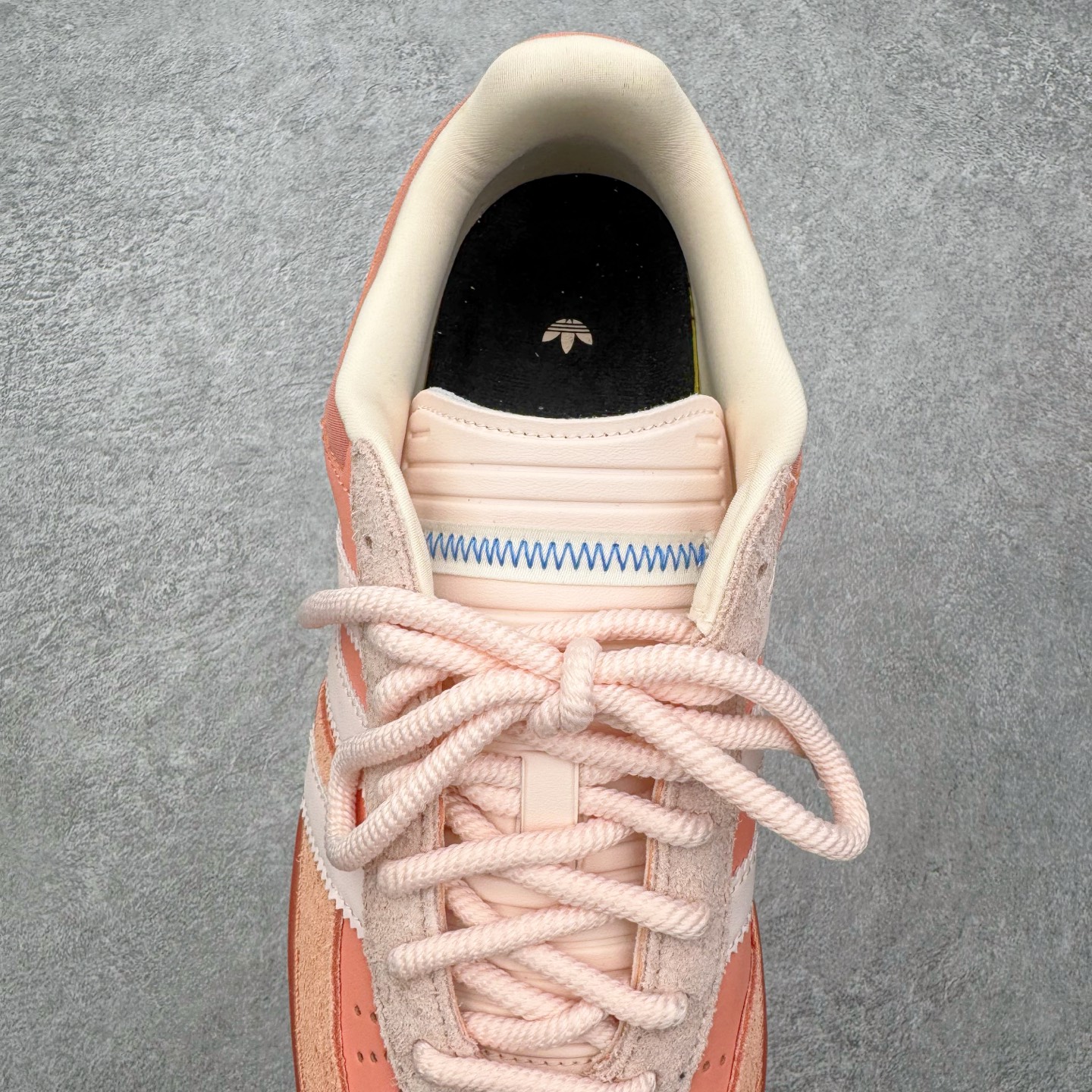 ＃神版 Bad Bunny x AD Gazelle Indoor Trainers 坏痞兔联名羚羊内训