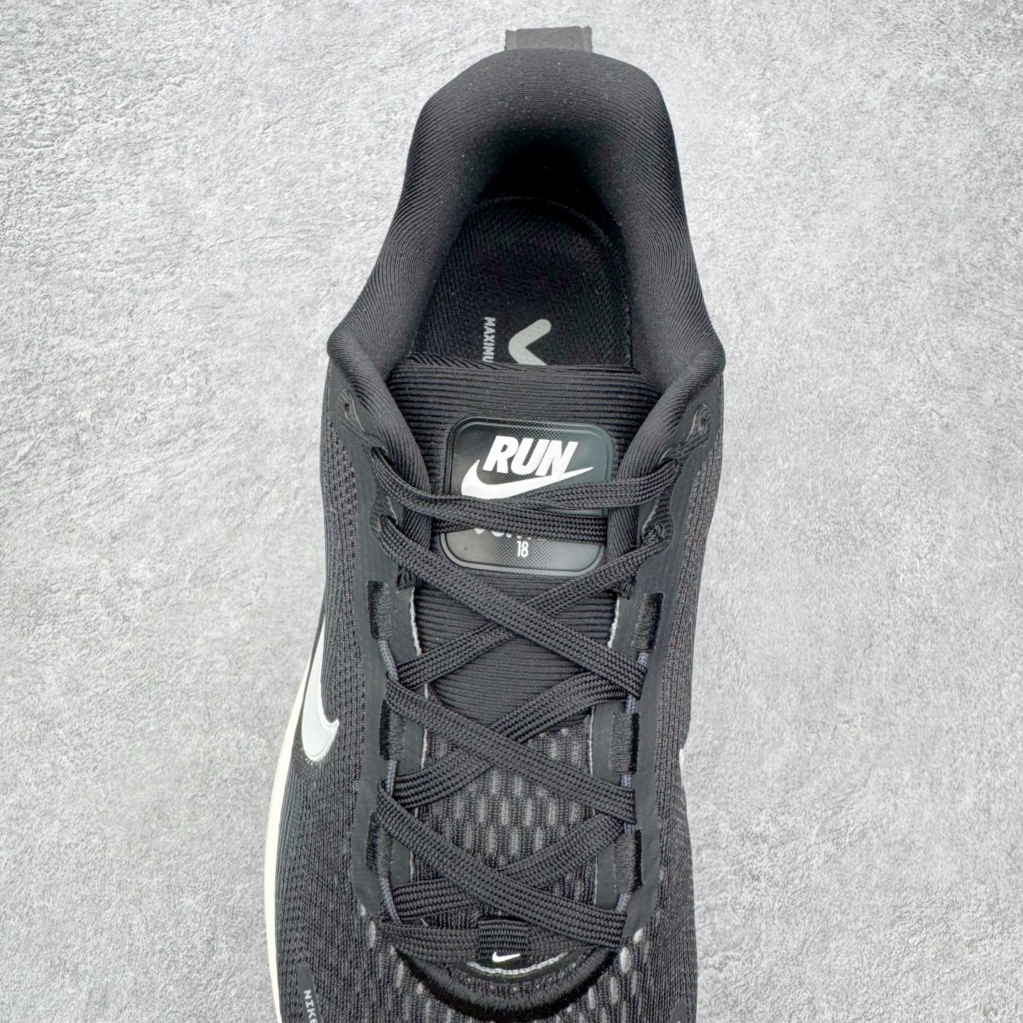 ＃QD纯原 Nike Air Zoom Vomero 18 Black Coconut Milk HM6