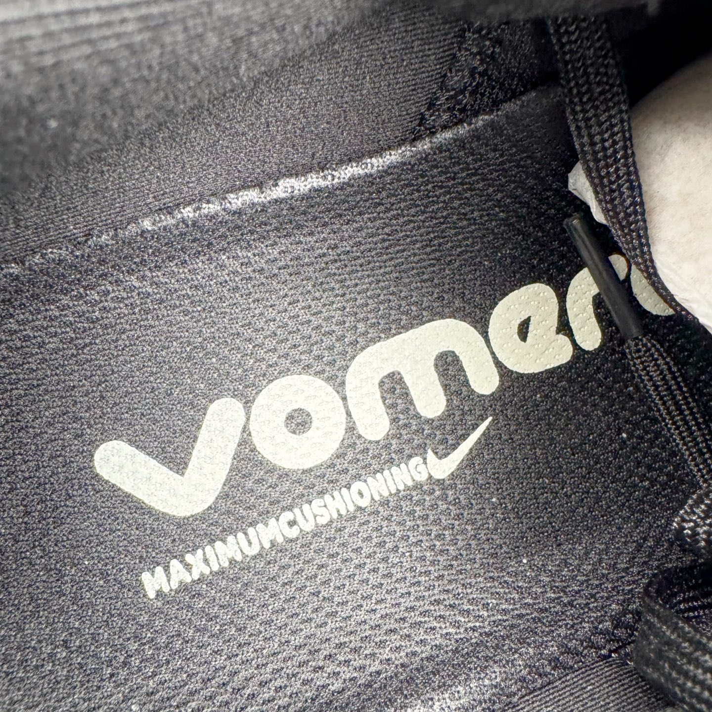 ＃QD纯原 Nike Air Zoom Vomero 18 Black Coconut Milk HM6