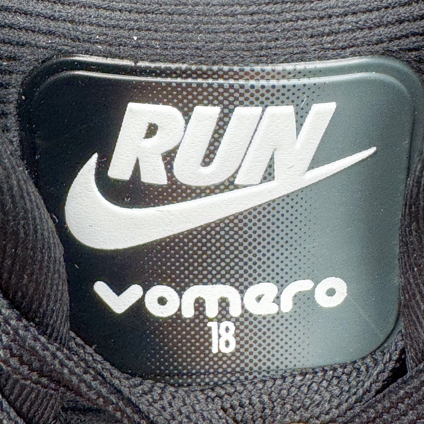 ＃QD纯原 Nike Air Zoom Vomero 18 Black Coconut Milk HM6