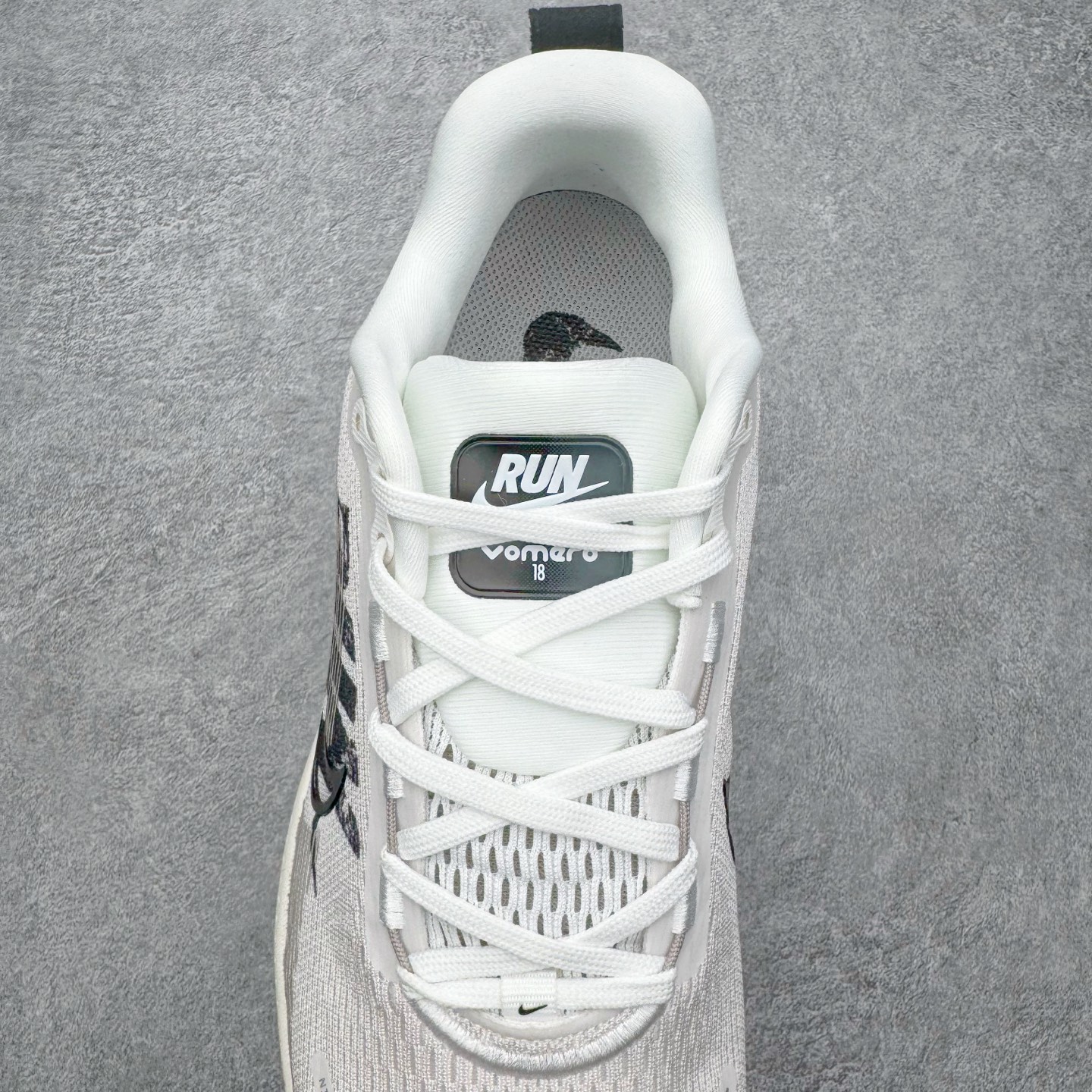 ＃QD纯原 Nike Air Zoom Vomero 18 Sail Black Metallic Si