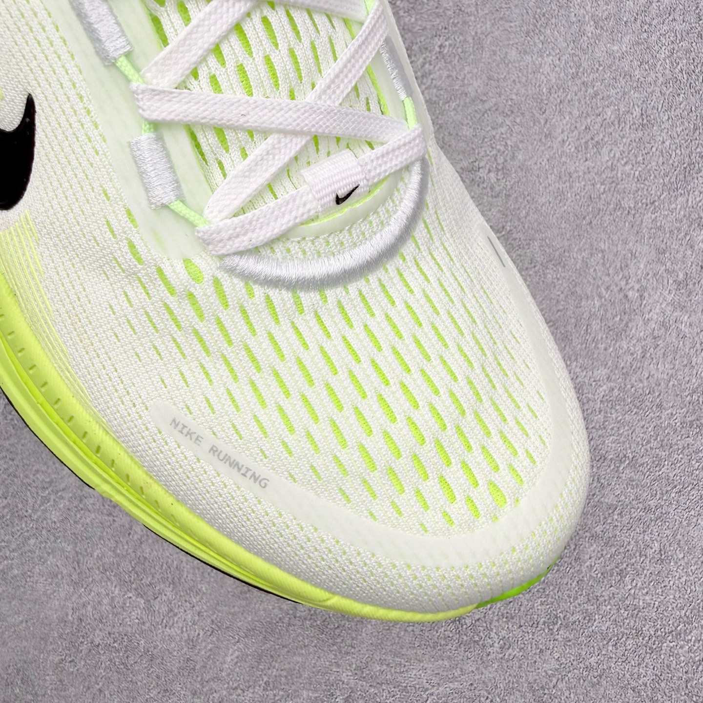 ＃QD纯原 Nike Air Zoom Vomero 18 White Electric Green V