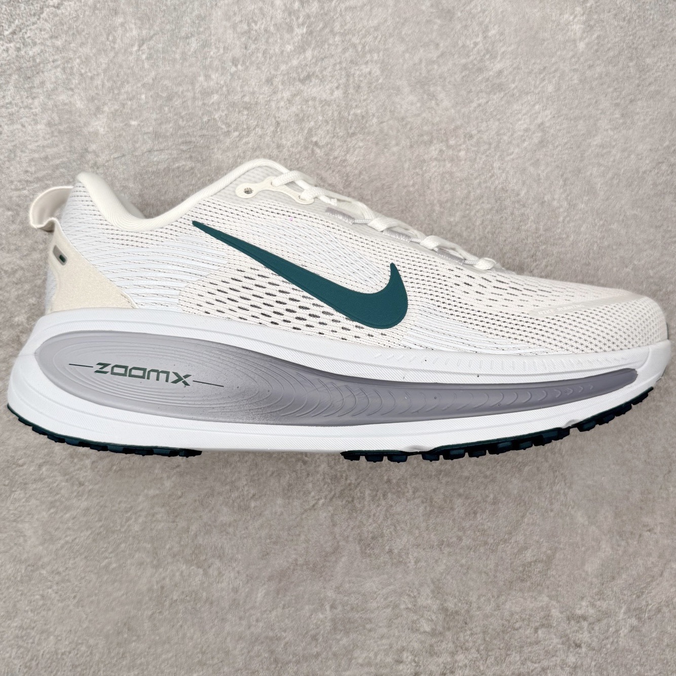 ＃QD纯原 Nike Air Zoom Vomero 18 Summit White Geode Tea