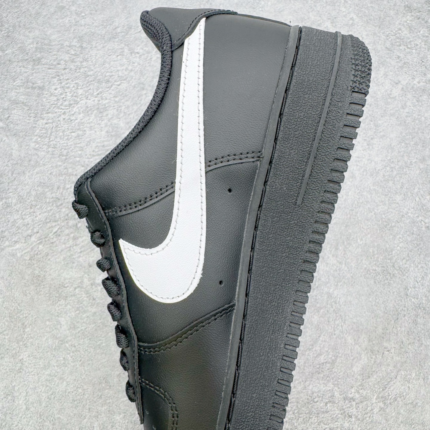 ＃ 专柜版 NK Air Force 1 Low '07 空军一号低帮经典板鞋 黑白 FZ0627-01