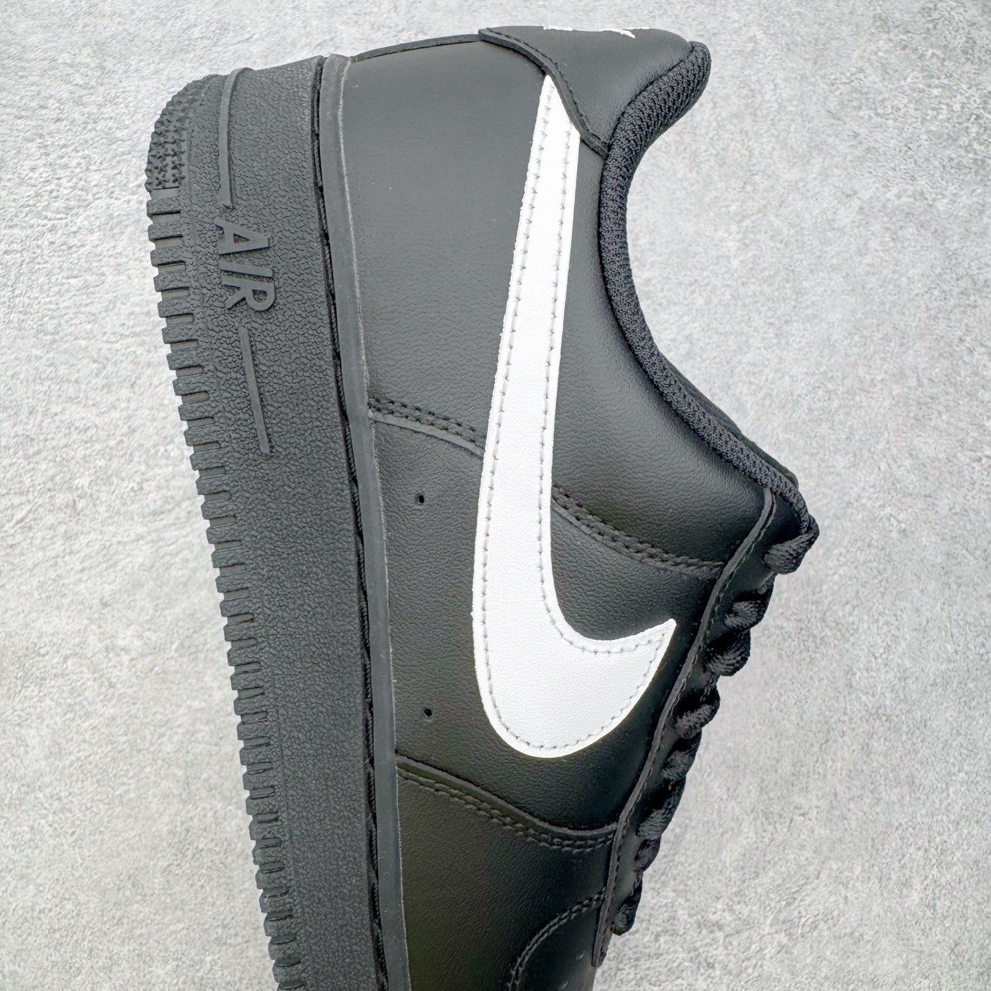 ＃ 专柜版 NK Air Force 1 Low '07 空军一号低帮经典板鞋 黑白 FZ0627-01