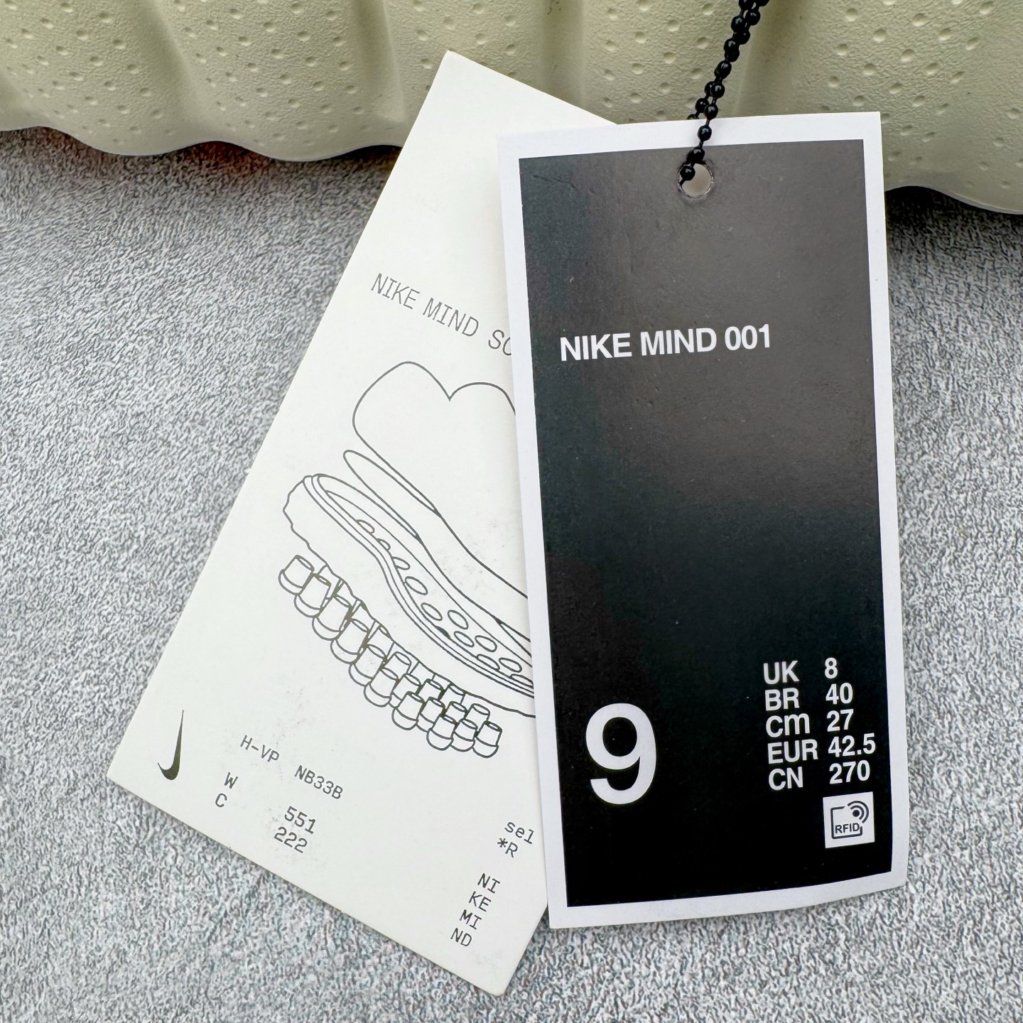 ＃ 莞产 NK Mind 001 舒适贴合科技风无特殊功能包头按摩拖鞋 白色 HQ4307-100 每天