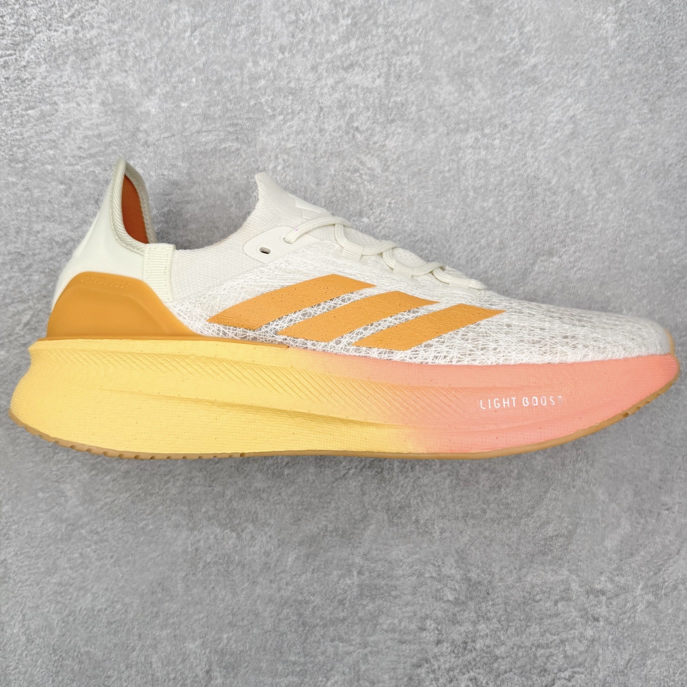 adidas Ultraboost 5 STRUNG Off White Flash Orange Se