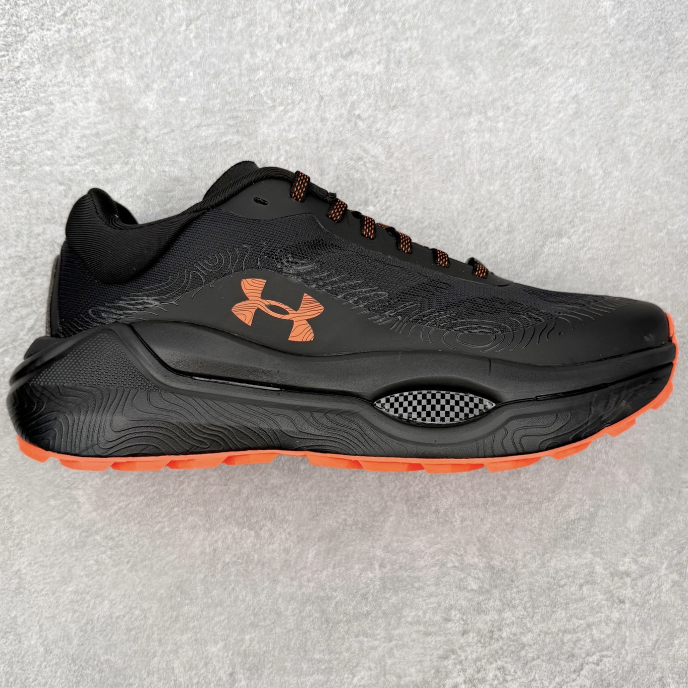 Under Armour UA安德玛户外运动舒适越野潮流耐磨防滑减震登山徒步鞋 品牌故事 Under A