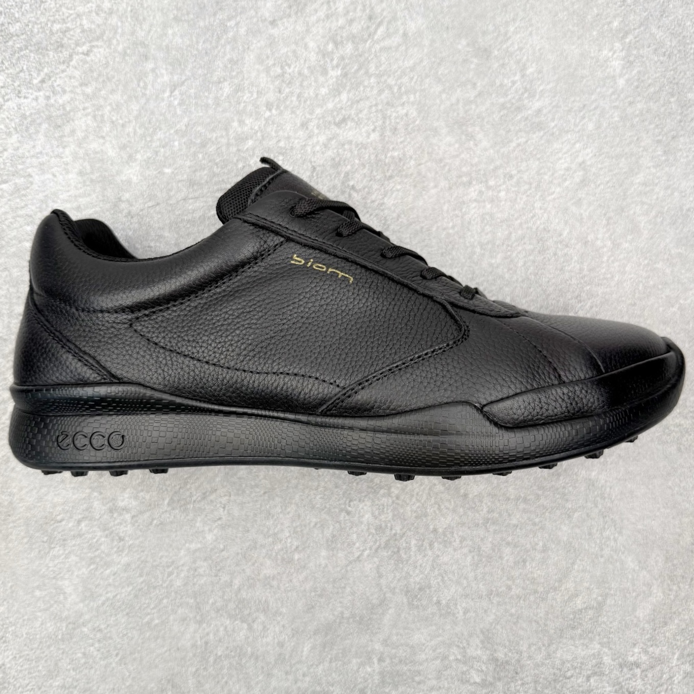ecco爱步 Golf Biom Hybrid 皮革舒适简约耐磨低帮生活休闲鞋 ECCO以三大核心特征为