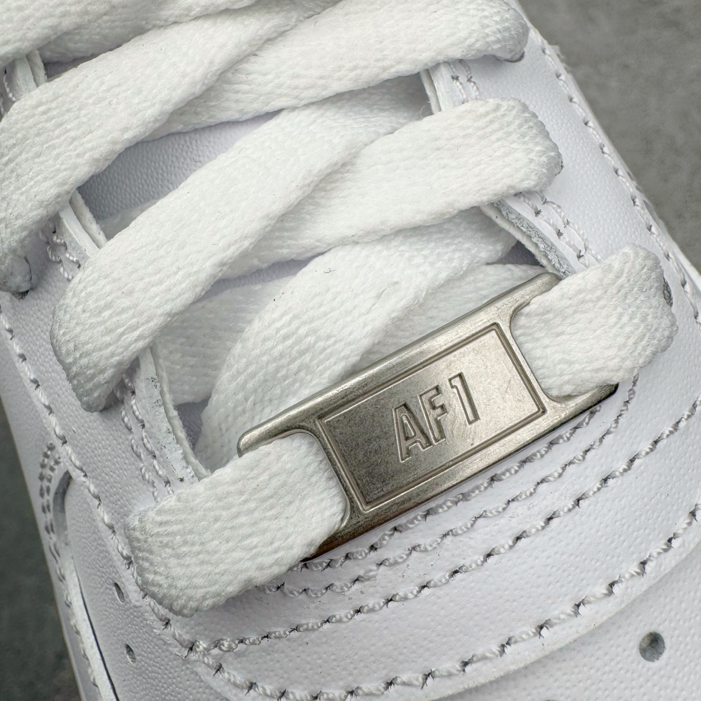 ＃专柜版 NK Air Force 1 Low '07 空军一号低帮经典板鞋 全白 CW2288-111