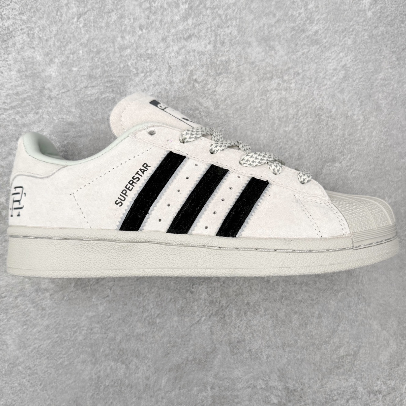 ＃HP虎扑清仓套现‼️AD Originals Superstar 经典复古贝壳头板鞋 圈内知名大厂出品
