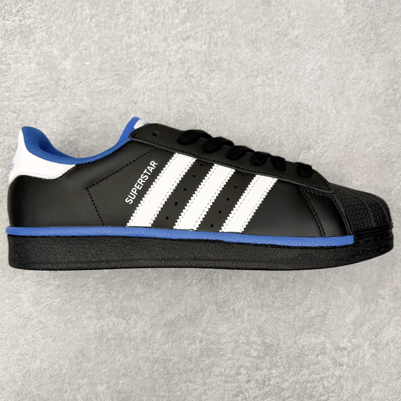 ＃HP虎扑清仓套现‼️AD Originals Superstar 经典复古贝壳头板鞋 圈内知名大厂出品