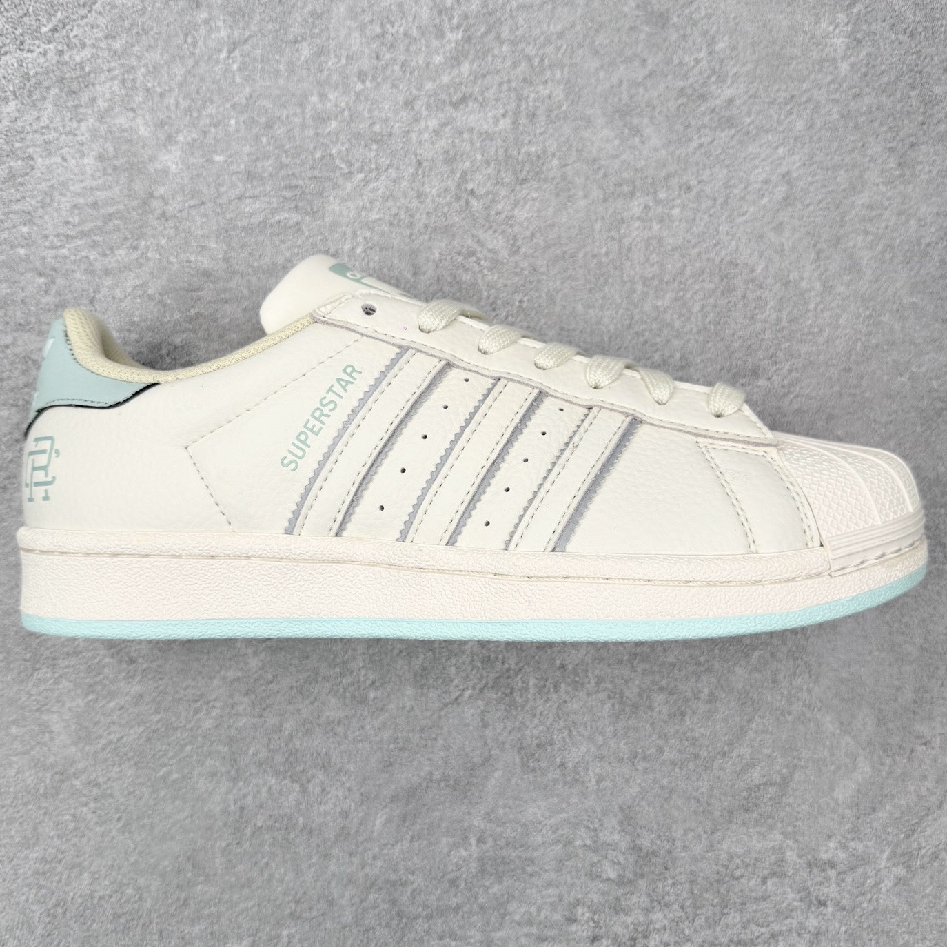 ＃HP虎扑清仓套现‼️AD Originals Superstar 经典复古贝壳头板鞋 圈内知名大厂出品