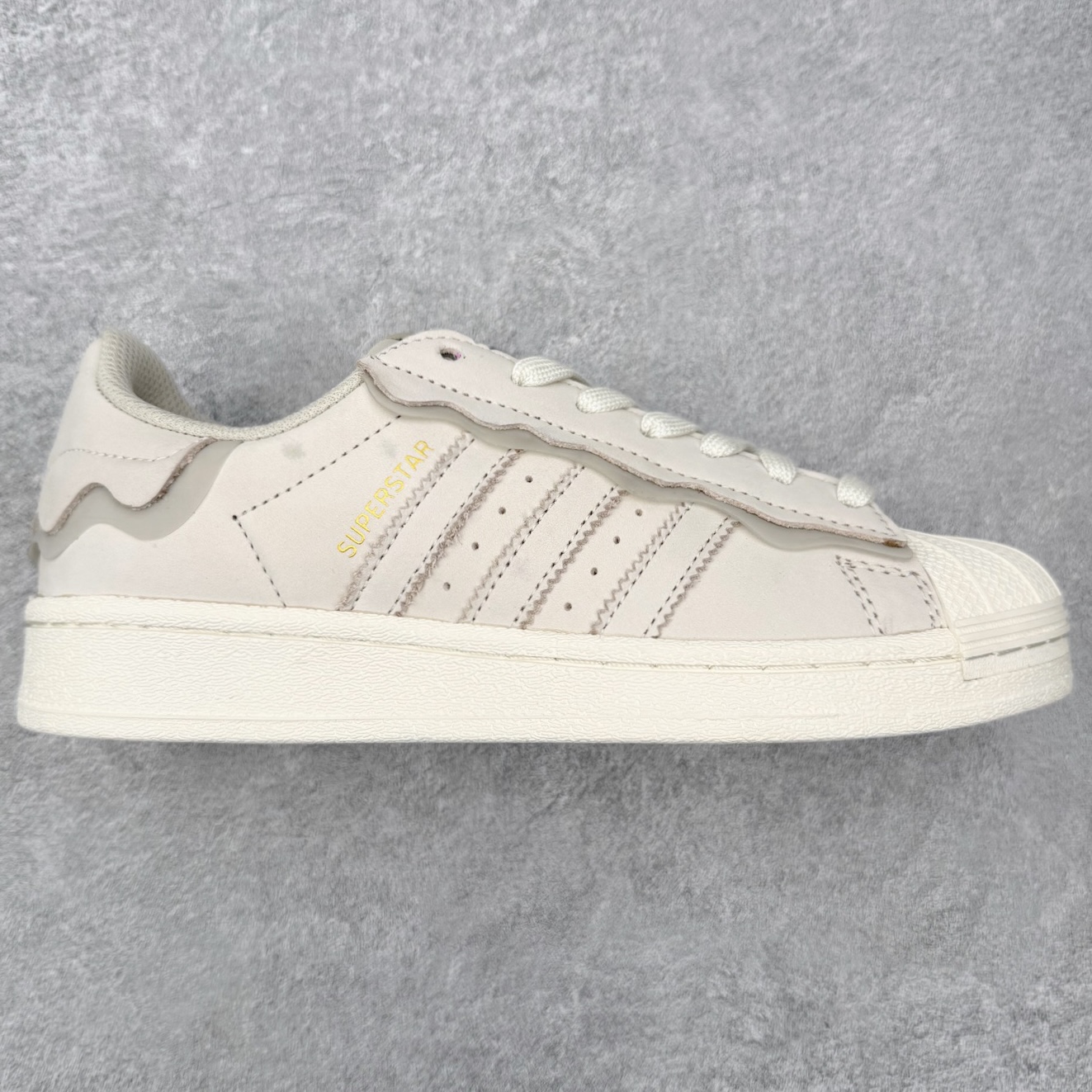 ＃HP虎扑清仓套现‼️AD Originals Superstar 经典复古贝壳头板鞋 圈内知名大厂出品