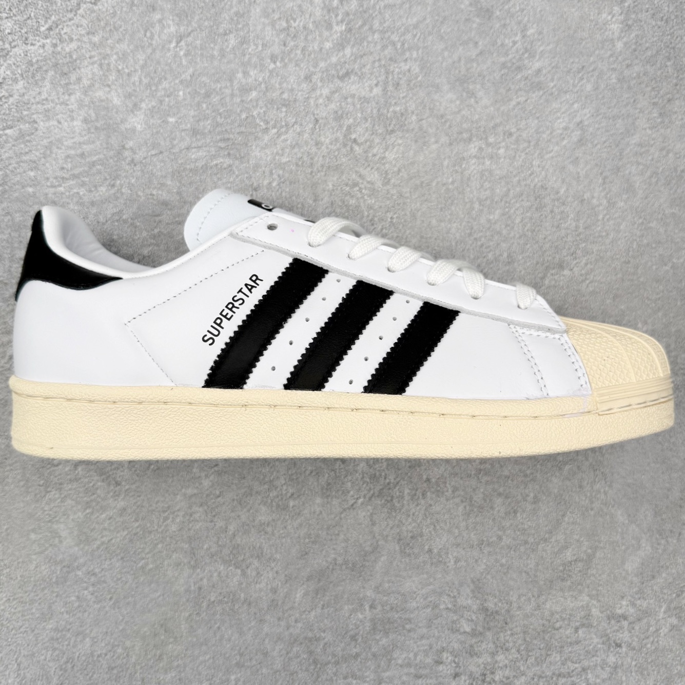 ＃HP虎扑清仓套现‼️AD Originals Superstar 经典复古贝壳头板鞋 圈内知名大厂出品