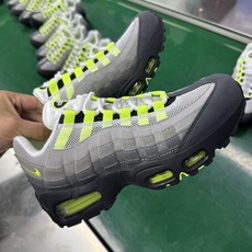 #SF外贸特供 注意价格调整‼️NK Air Max 95 OG 舒适百搭耐磨低帮气垫休闲跑步鞋 男女同 #SF外贸特供 注意价格调整‼️NK Air Max 95 OG 舒适百搭耐磨低帮气垫休闲跑步鞋 男女同