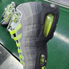 #SF外贸特供 注意价格调整‼️NK Air Max 95 OG 舒适百搭耐磨低帮气垫休闲跑步鞋 男女同 #SF外贸特供 注意价格调整‼️NK Air Max 95 OG 舒适百搭耐磨低帮气垫休闲跑步鞋 男女同