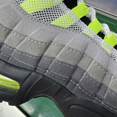 #SF外贸特供 注意价格调整‼️NK Air Max 95 OG 舒适百搭耐磨低帮气垫休闲跑步鞋 男女同 #SF外贸特供 注意价格调整‼️NK Air Max 95 OG 舒适百搭耐磨低帮气垫休闲跑步鞋 男女同