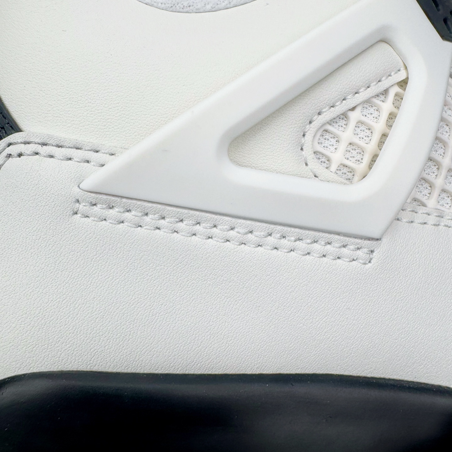 ＃KZ神版 Air Jordan AJ4 “Flight Club”Sail/Black-Univers