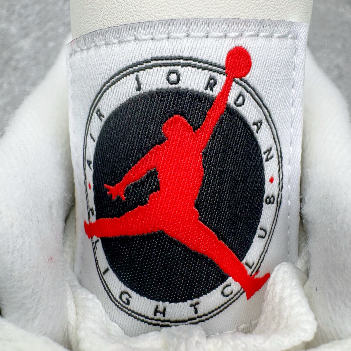 ＃KZ神版 Air Jordan AJ4 “Flight Club”Sail/Black-Univers