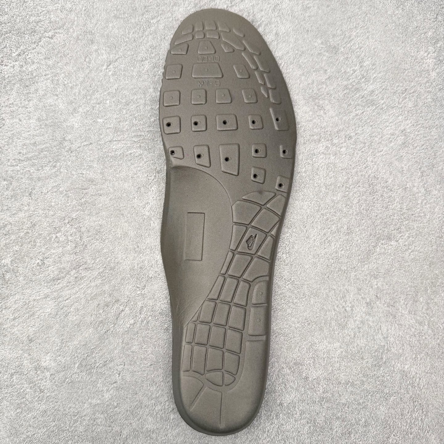 ＃ NK Air MAX 90 气垫复古减震跑步鞋 IF0670-002 经典重温 独家陆续补货 外单专