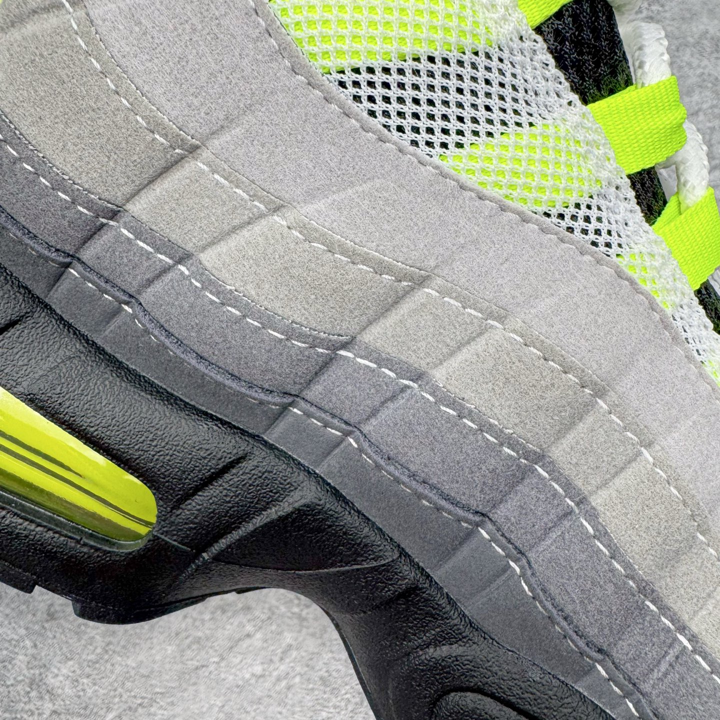 ＃SF外贸特供 NK Air Max 95 OG 舒适百搭耐磨低帮气垫休闲跑步鞋 男女同款 灰绿 HM4