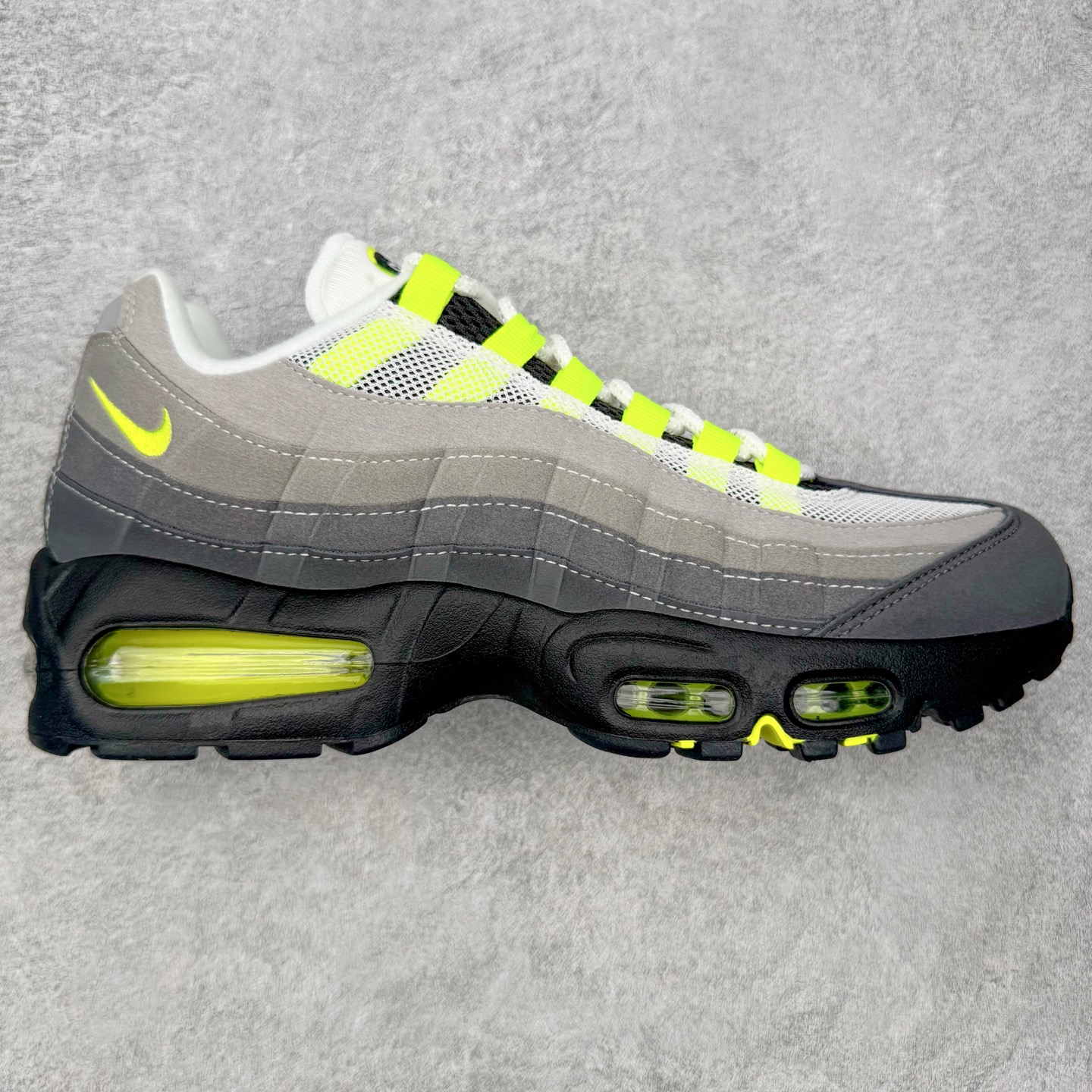＃SF外贸特供 NK Air Max 95 OG 舒适百搭耐磨低帮气垫休闲跑步鞋 男女同款 灰绿 HM4
