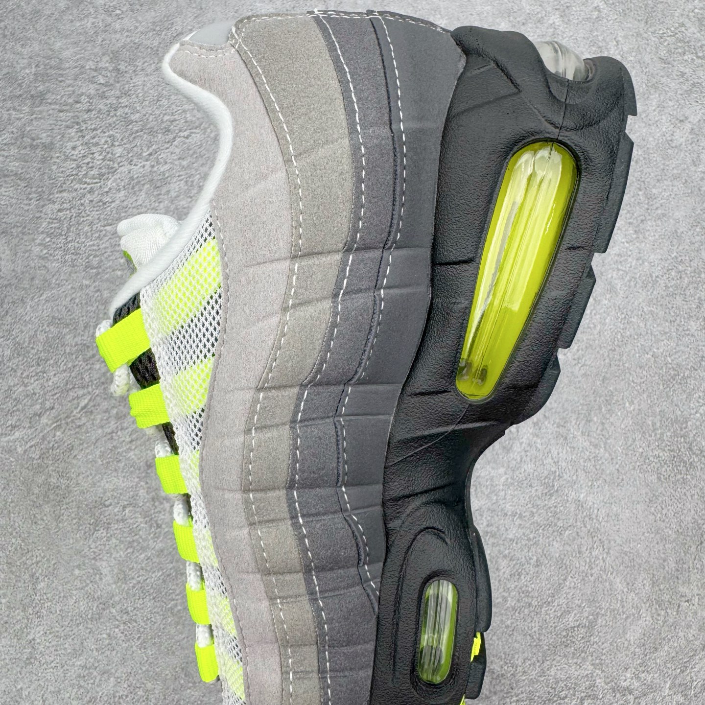＃SF外贸特供 NK Air Max 95 OG 舒适百搭耐磨低帮气垫休闲跑步鞋 男女同款 灰绿 HM4