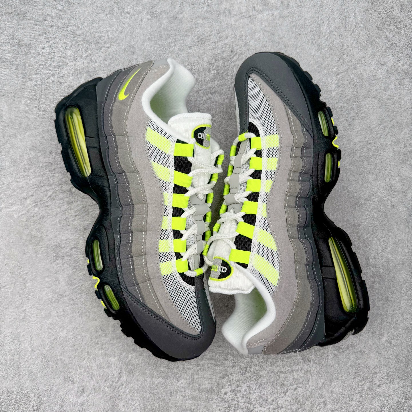 ＃SF外贸特供 NK Air Max 95 OG 舒适百搭耐磨低帮气垫休闲跑步鞋 男女同款 灰绿 HM4