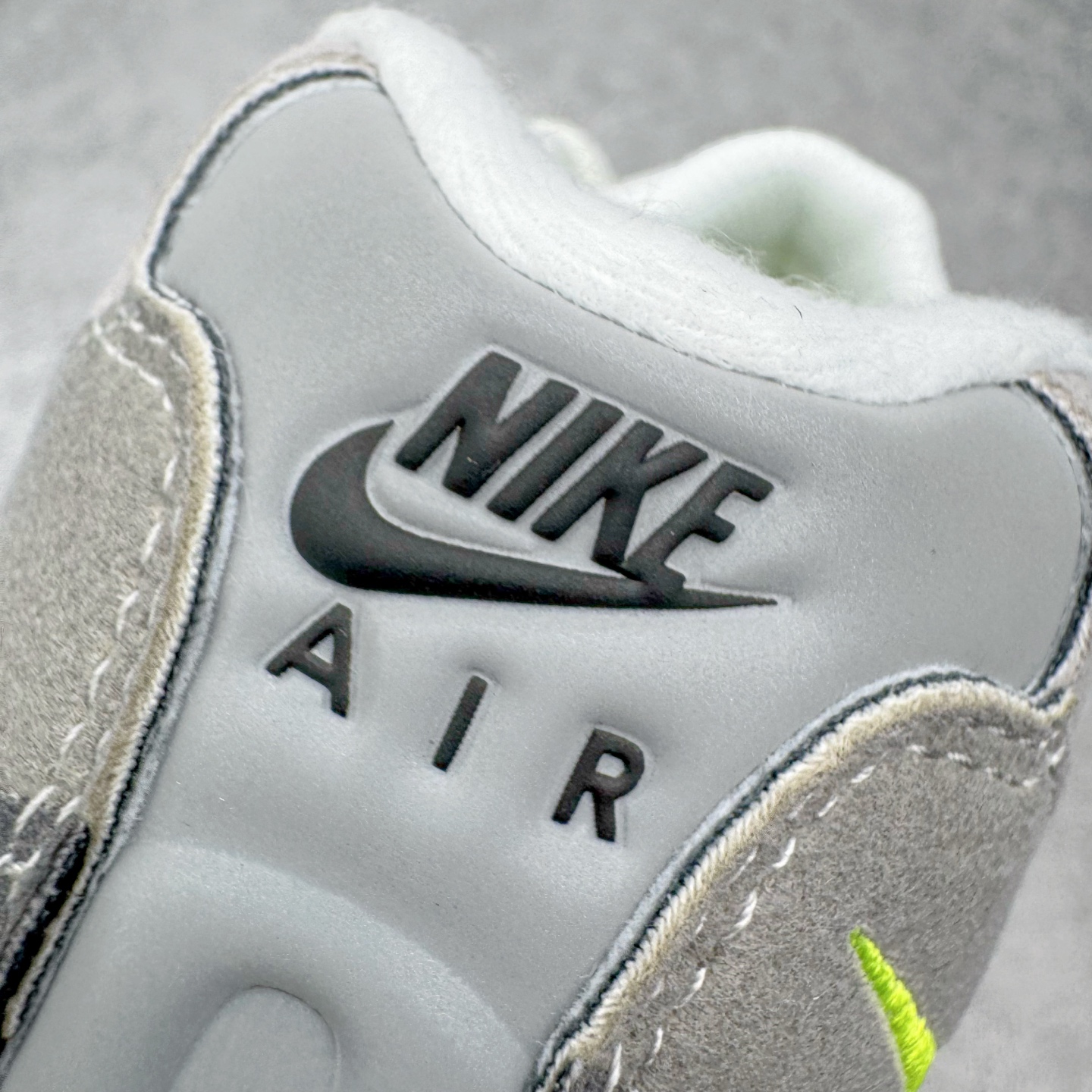 ＃SF外贸特供 NK Air Max 95 OG 舒适百搭耐磨低帮气垫休闲跑步鞋 男女同款 灰绿 HM4