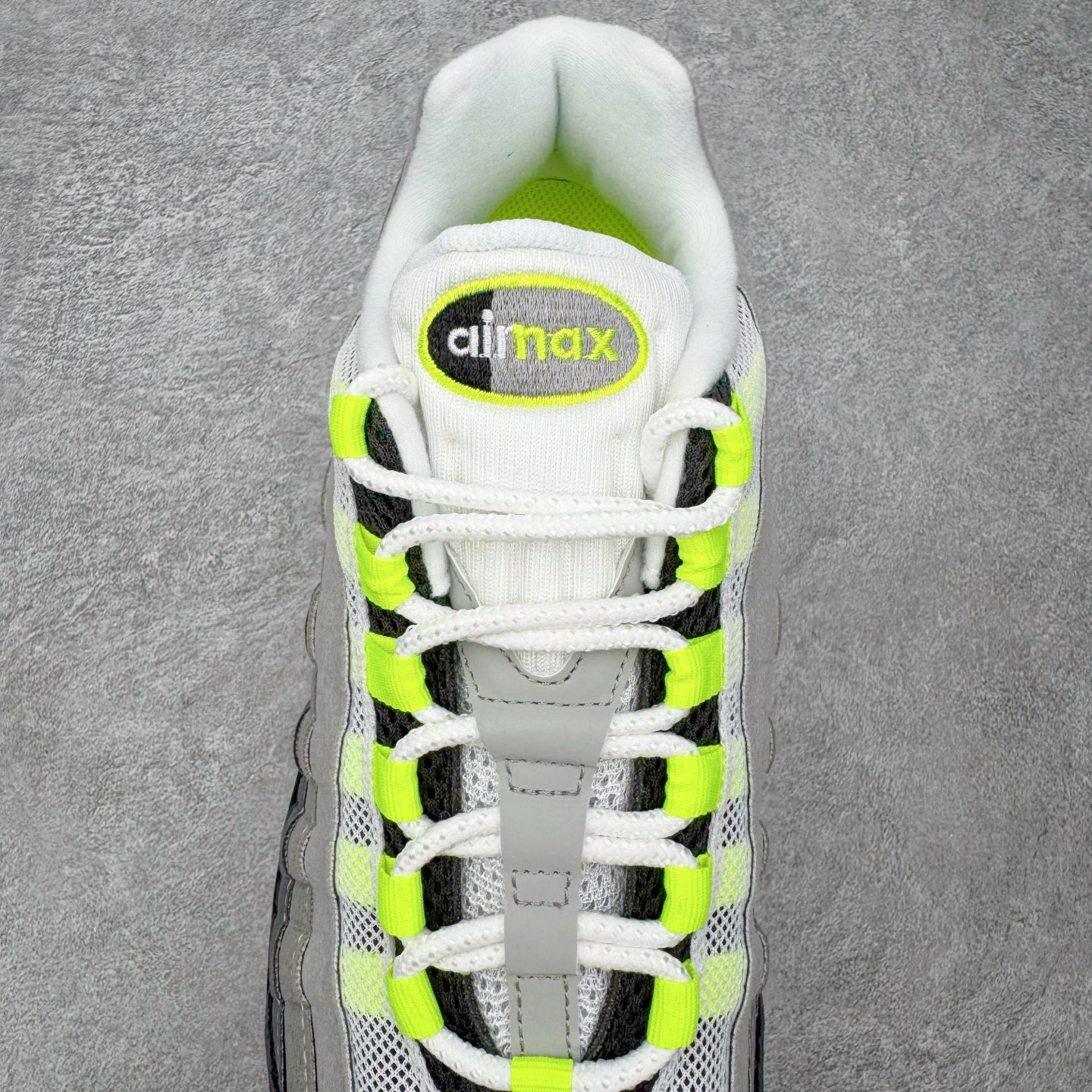 ＃SF外贸特供 NK Air Max 95 OG 舒适百搭耐磨低帮气垫休闲跑步鞋 男女同款 灰绿 HM4