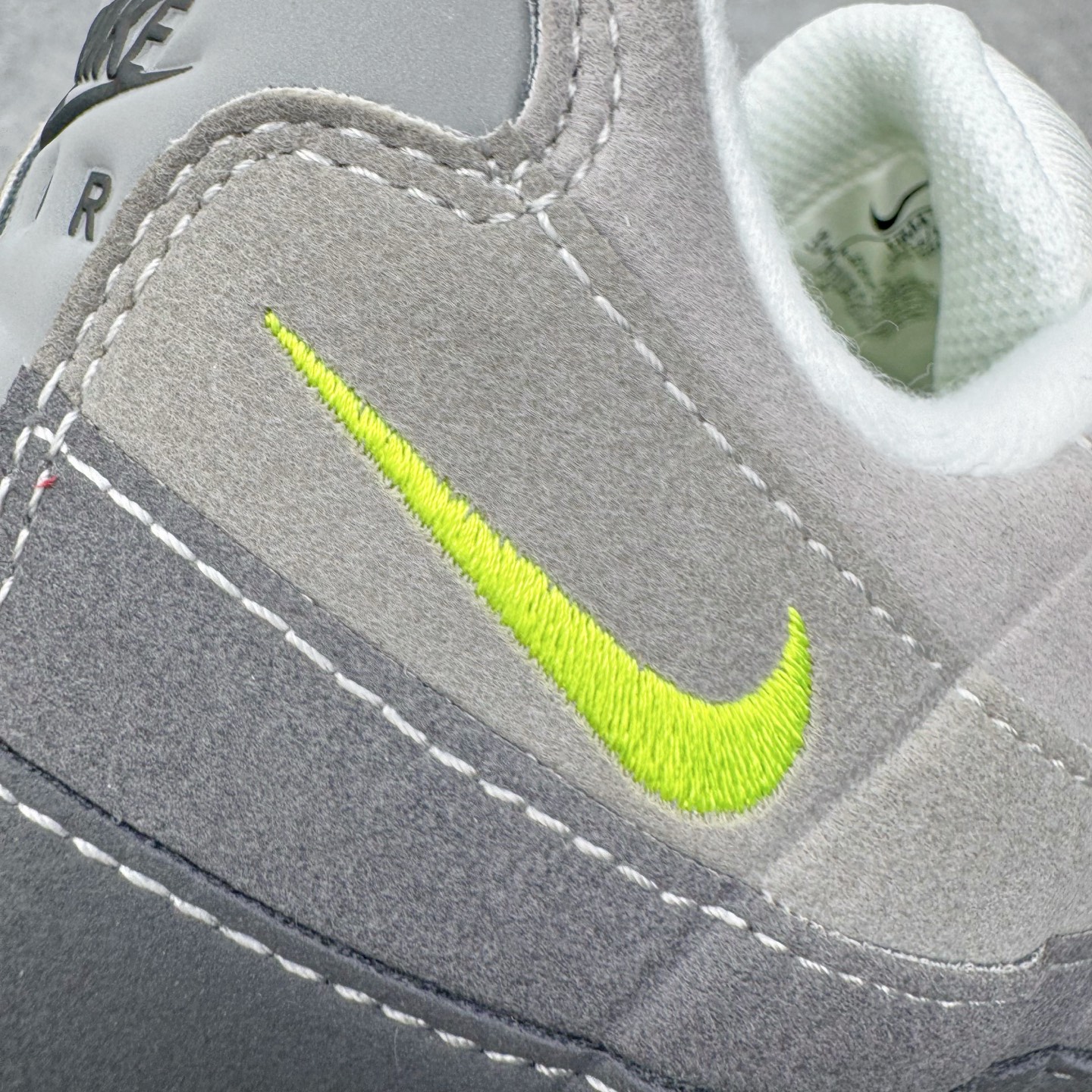 ＃SF外贸特供 NK Air Max 95 OG 舒适百搭耐磨低帮气垫休闲跑步鞋 男女同款 灰绿 HM4