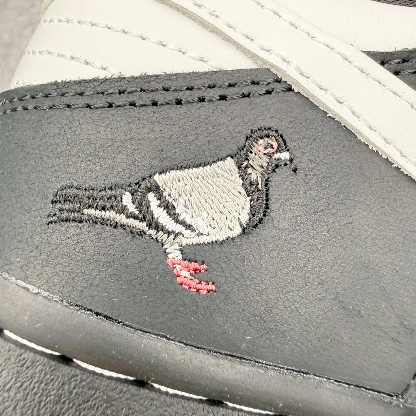 ＃ 纯原 staple x NK Dunk SB Pro QS 黑鸽子联名 BV1310-013 独家原
