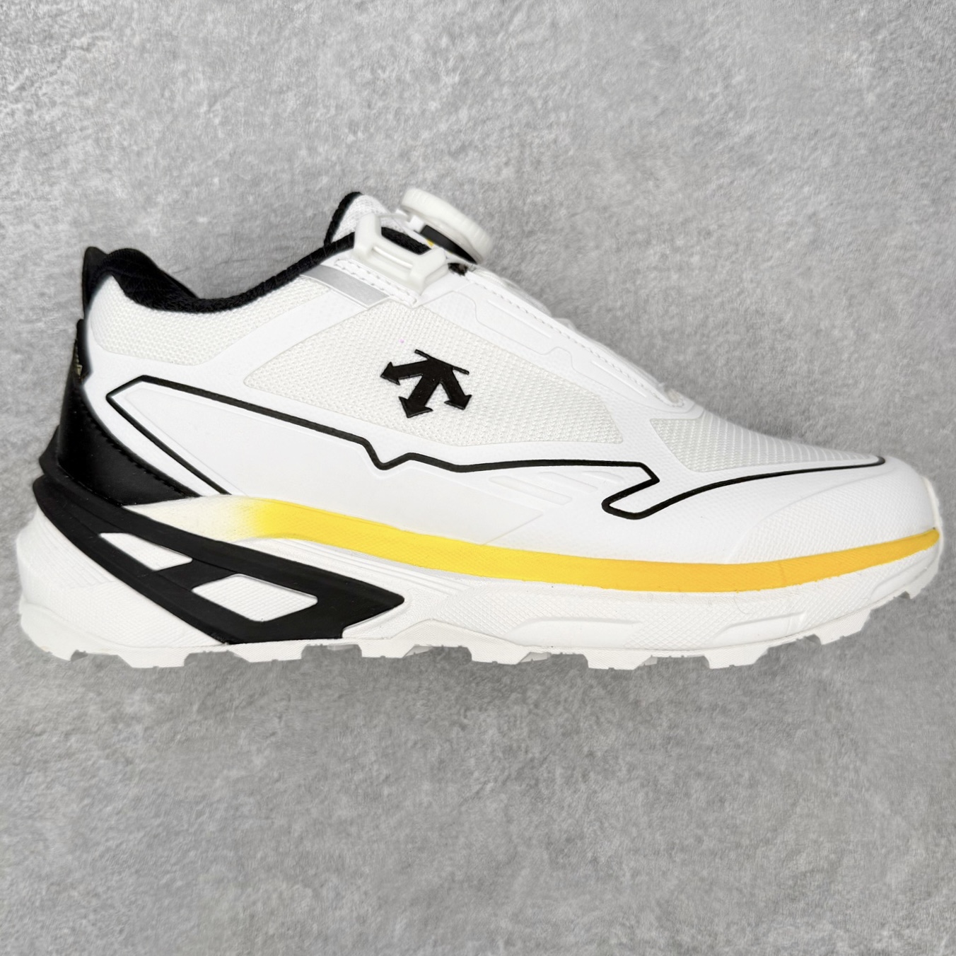 迪桑特DESCENTE Dualis 织物 PRIME GTX WIRE 2.0 BOA 防水低帮生活休