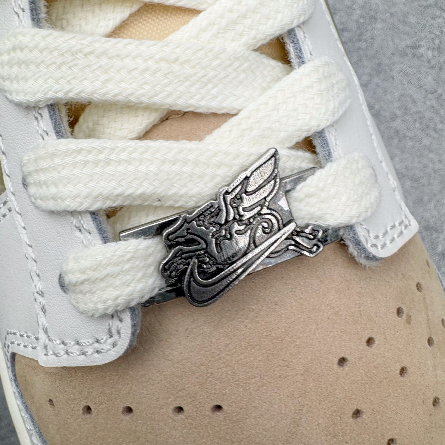 ＃ 纯原 NK Dunk Pegasus Pack 马年限定CNY新年款脱缰系列舒适贴合低帮板鞋 米褐色