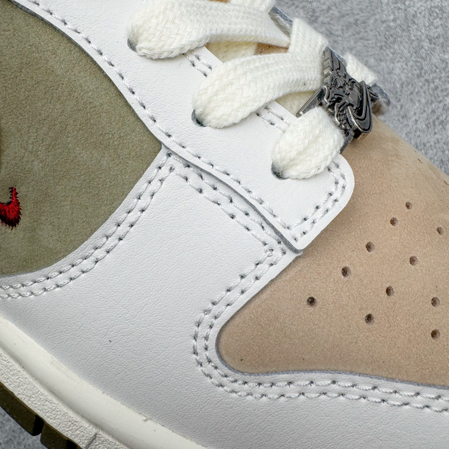 ＃ 纯原 NK Dunk Pegasus Pack 马年限定CNY新年款脱缰系列舒适贴合低帮板鞋 米褐色