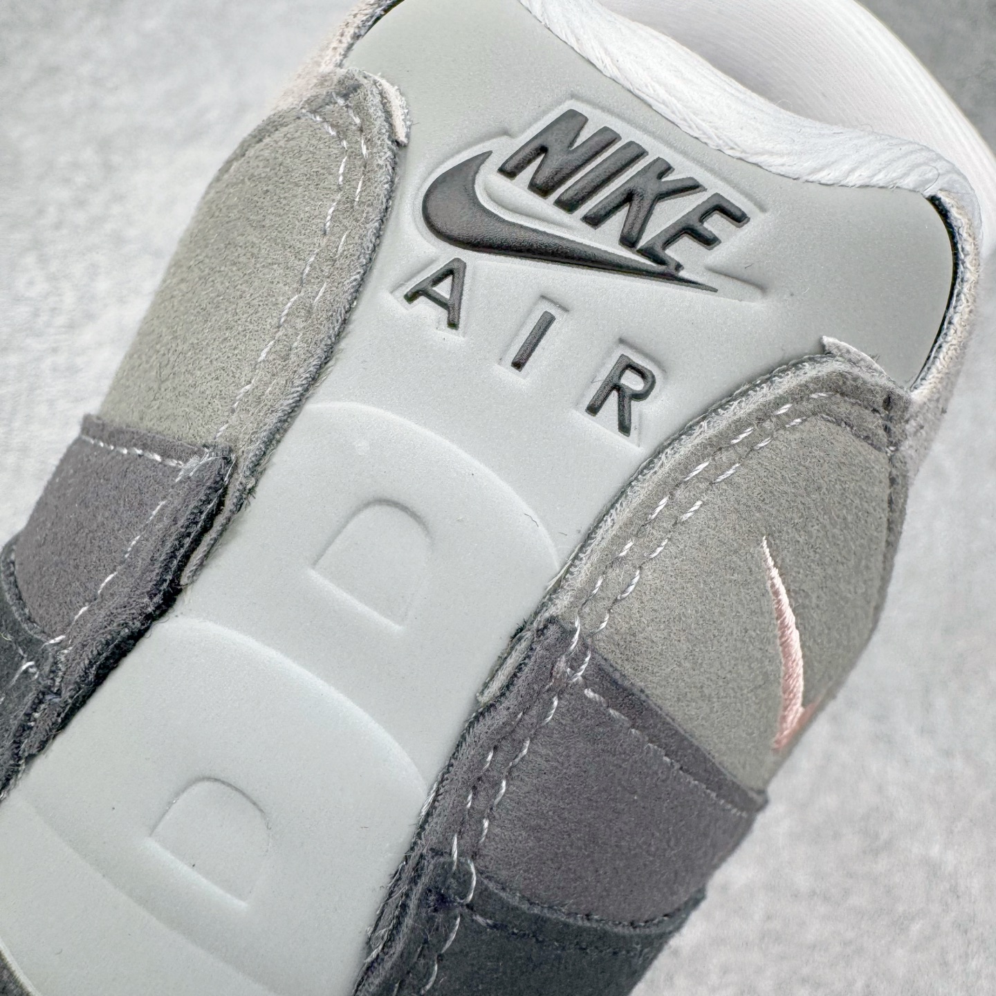 ＃KZ神版 NK Air Max 95 OG 舒适百搭耐磨低帮气垫休闲跑步鞋 灰粉 HJ5996-001