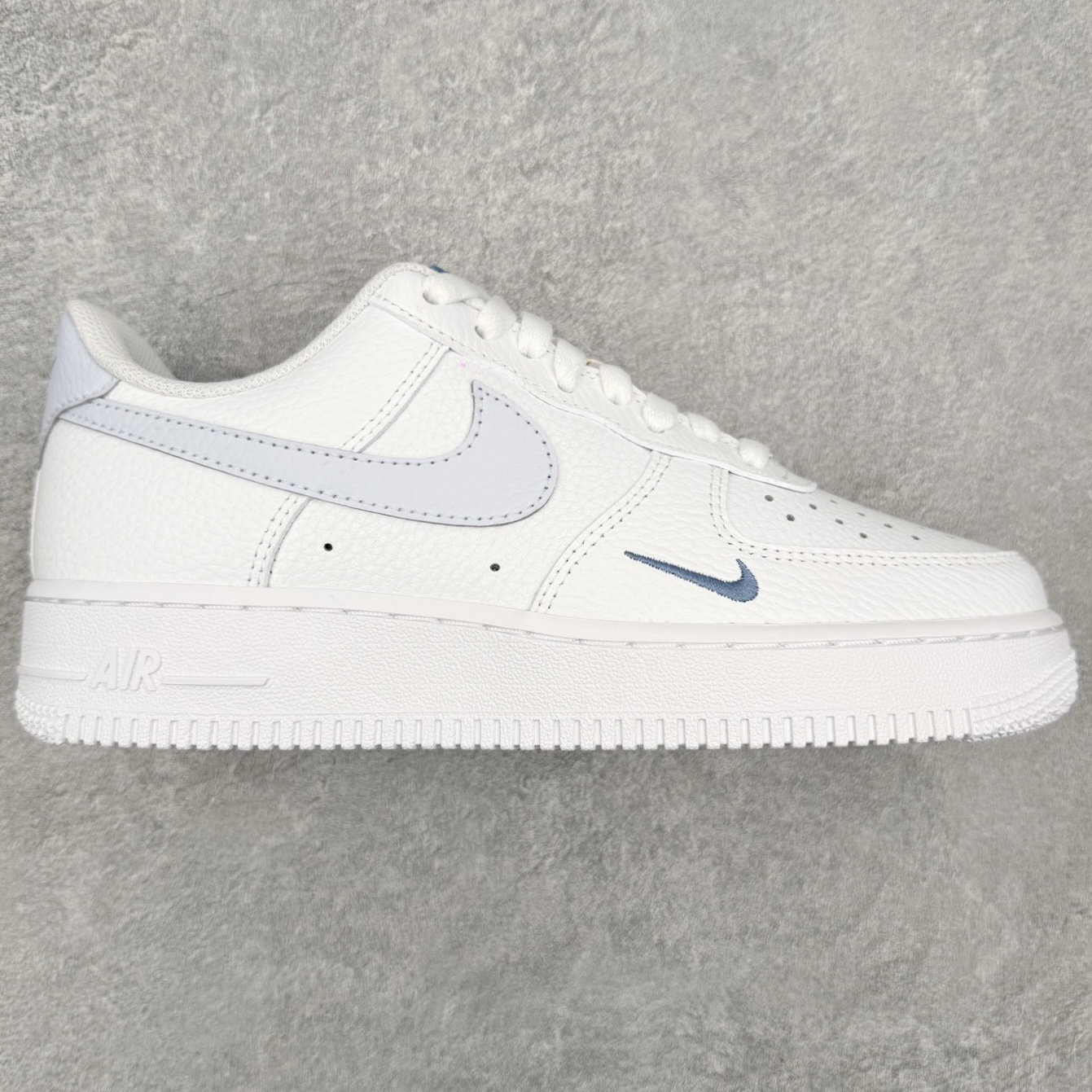NK Air Force 1´07 Low 空军一号低帮百搭休闲运动板鞋 HV2511-100 2022