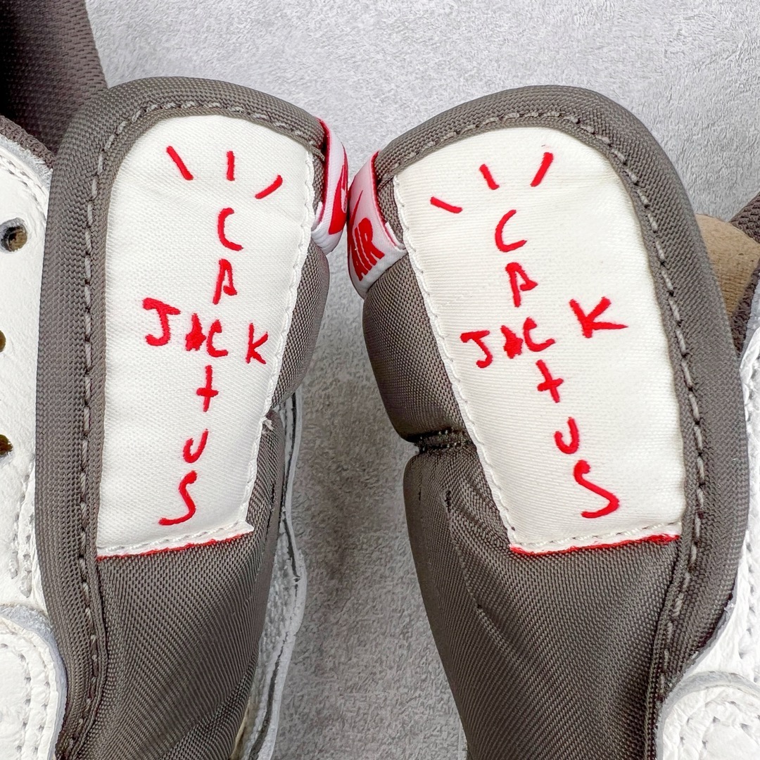 ＃ Travis Scott x Air Jordan AJ1 Low OG SP TS联名白棕倒钩低帮