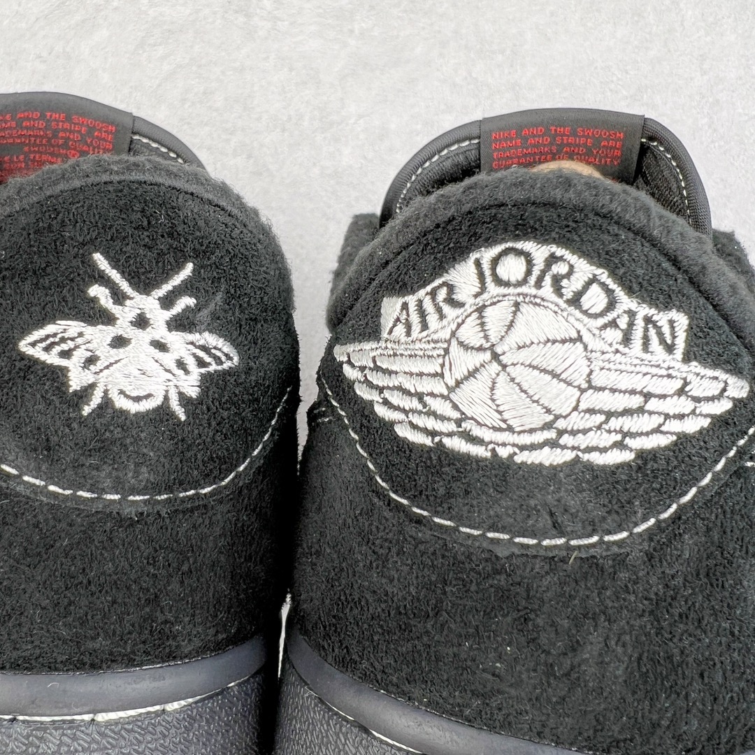 图片[16]-＃LJ渠道版 Travis Scott x Air Jordan AJ1 Low OG TS联名黑武士倒钩4.0低帮 DM7866-001 原盒原配 原厂拉帮工艺 针距密度一致 全新升级网板中底 原楦原纸板开发 后跟弧度收口自然不对折 极致一眼正品既视感 原厂皮料 进口玻璃冲刀皮料裁剪零毛边 承诺百分百一致原鞋 全鞋电脑针车工艺 鞋面清洁度最高QC检验标准 控制溢胶 原厂电绣工艺 鞋标鞋盒、防尘纸 均采购来自原厂 尺码：36 36.5 37.5 38 38.5 39 40 40.5 41 42 42.5 43 44 44.5 45 46 47.5-选品中心
