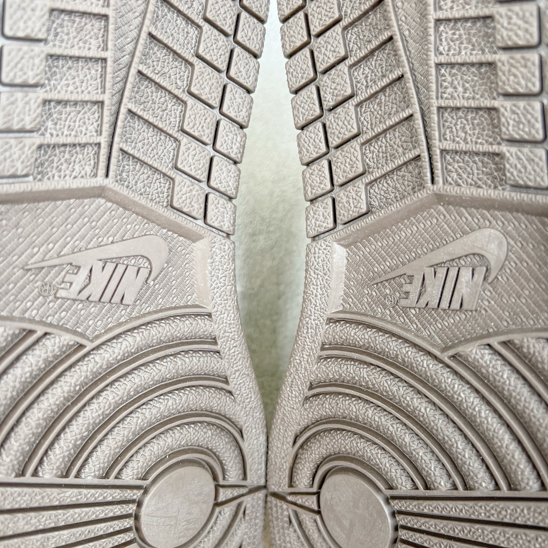 ＃ Travis Scott x Air Jordan AJ1 Low OG SP TS联名倒钩1.0低