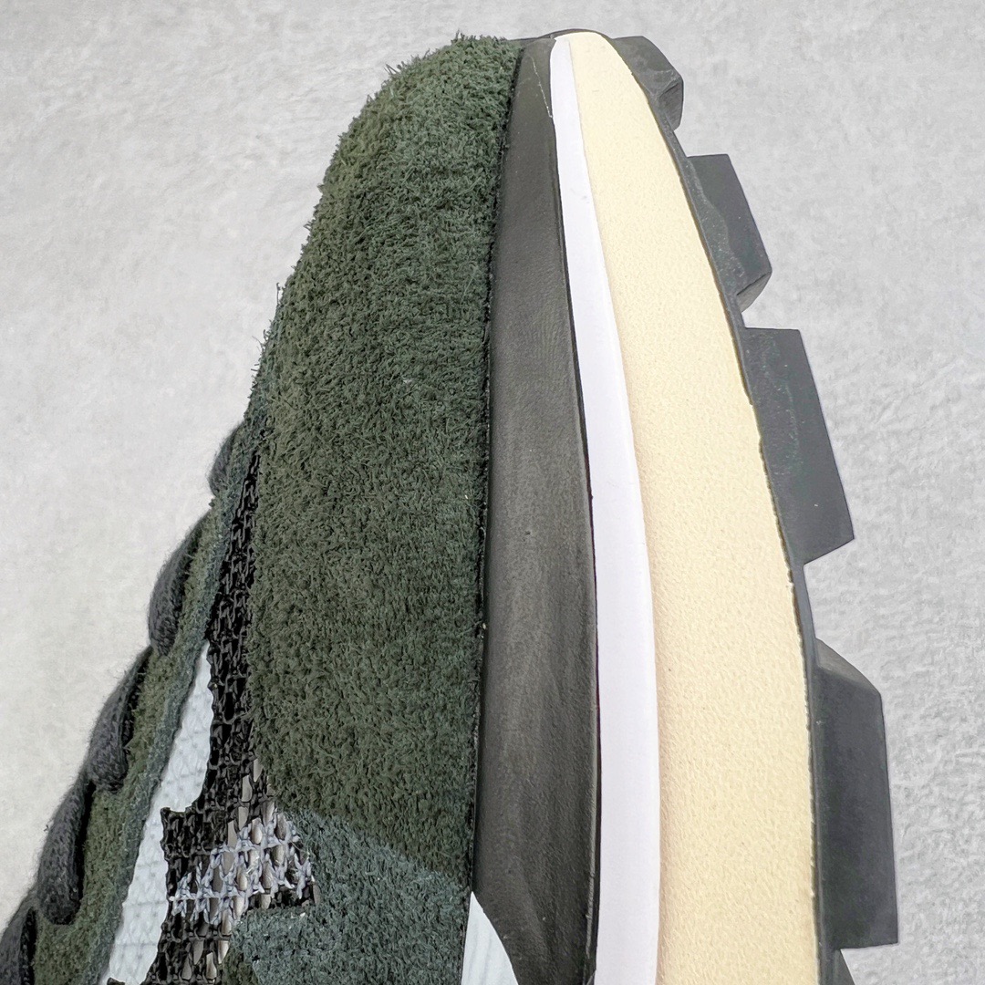 ＃ Sacai x NK VaporWaffle 联名款华夫3.0潮流休闲增高运动鞋 黑白配色 CV13