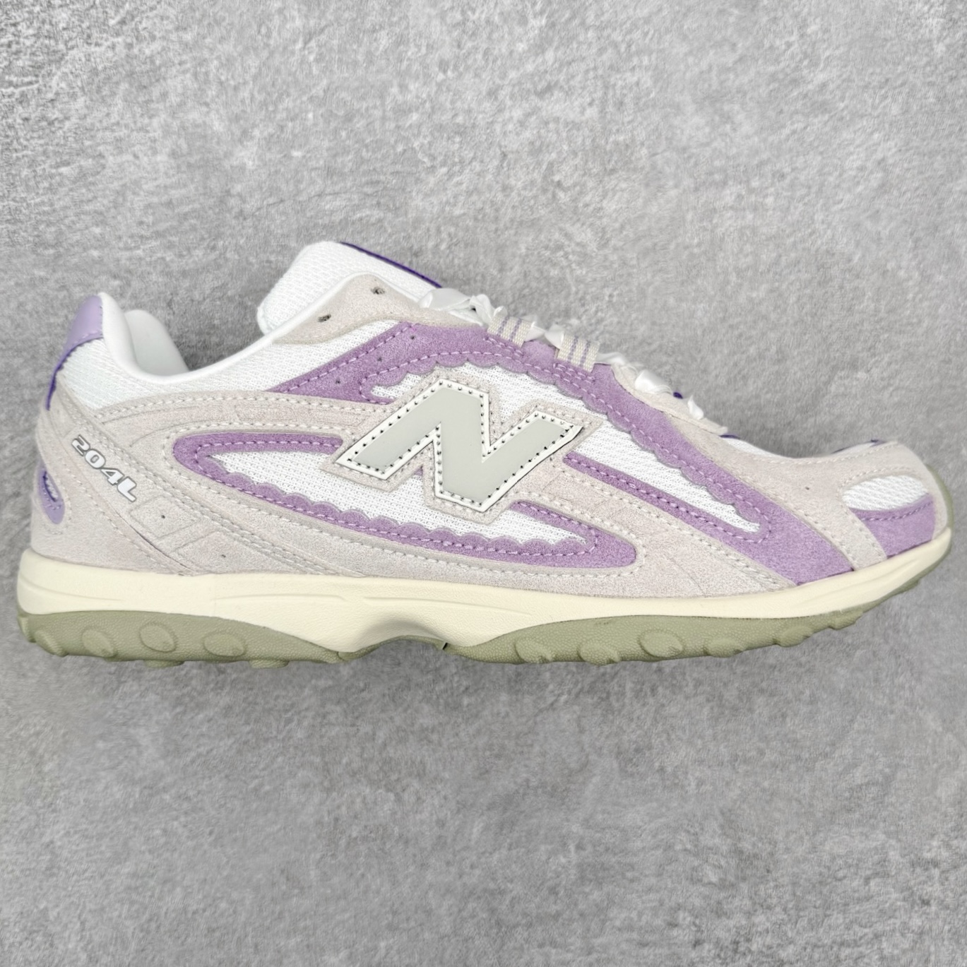 New Balance NB204L 舒适百搭耐磨轻便低帮 生活休闲鞋 男女同款 尺码：36 37 37