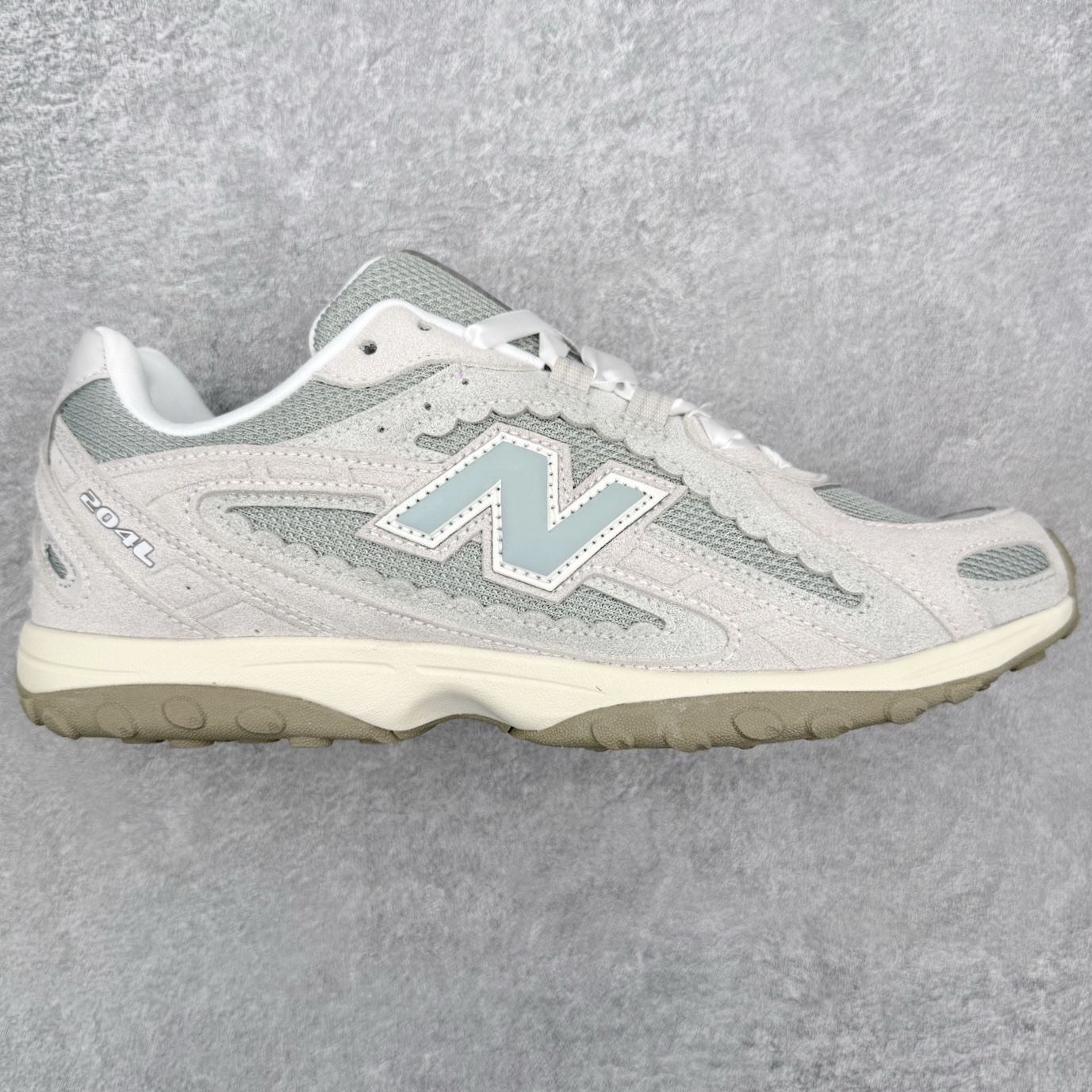 New Balance NB204L 舒适百搭耐磨轻便低帮 生活休闲鞋 男女同款 尺码：36 37 37