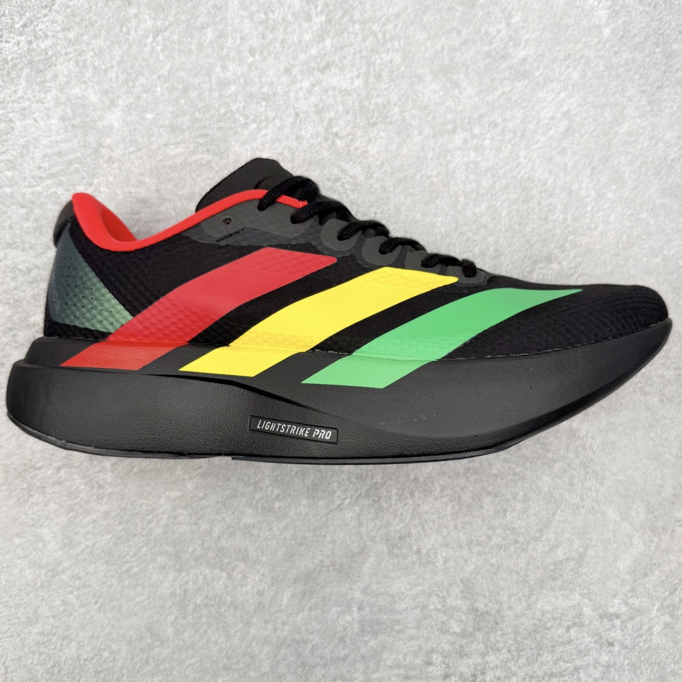 AD Adizero EVO SL M 马拉松竞速专业跑鞋 CELERMESH针织网面非常轻薄 纤维间的