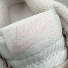 #YC纯原 NK Dunk Low 白粉 IO4244-100 实力大厂出品 新配色陆续开发 利润个位数 #YC纯原 NK Dunk Low 白粉 IO4244-100 实力大厂出品 新配色陆续开发 利润个位数